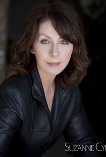 Suzanne Cyr